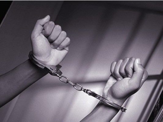 刑事律師：警惕!男子求復合不成，女子被“女心理老師”約至酒店遇害